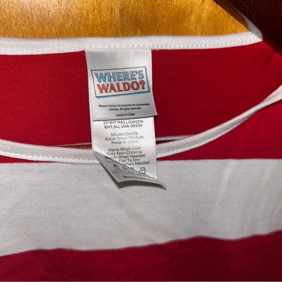 Adult where is waldo? costume shirt only small/medium unisex - Picture 3 of 3